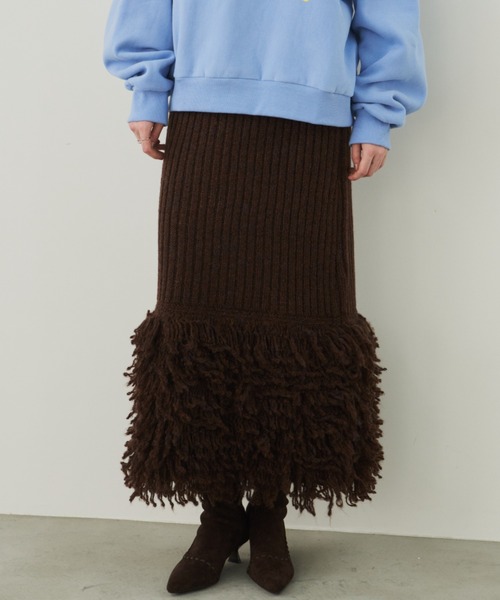 Unitage（ユニテージ）の「ヘムフリンジニットスカート（スカート・レディース・チャコールグレー/ブラウン・FREE）」の10枚目の写真