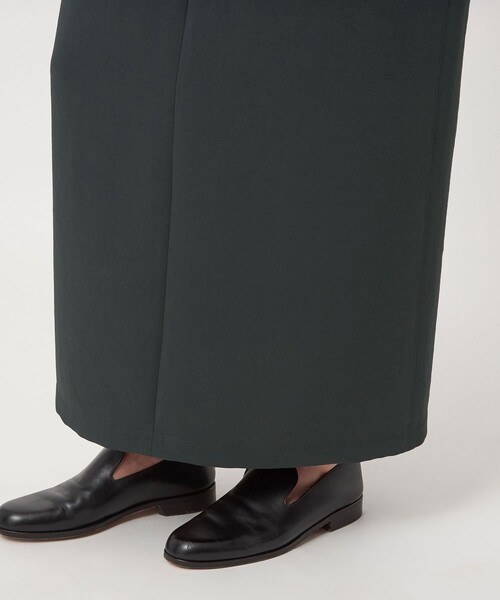 UNITED ARROWS & SONS(ユナイテッドアローズアンドサンズ)の「<D.O UNITED ARROWS BY DAISUKE OBANA for WOMEN> Ⅰ SL/LESS DRESS/ワンピース(ワンピース・レディース・ブラック/ダークグリーン・S/M)」の7枚目の写真