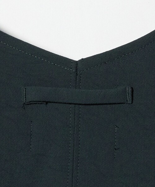 UNITED ARROWS & SONS(ユナイテッドアローズアンドサンズ)の「<D.O UNITED ARROWS BY DAISUKE OBANA for WOMEN> Ⅰ SL/LESS DRESS/ワンピース(ワンピース・レディース・ブラック/ダークグリーン・S/M)」の16枚目の写真