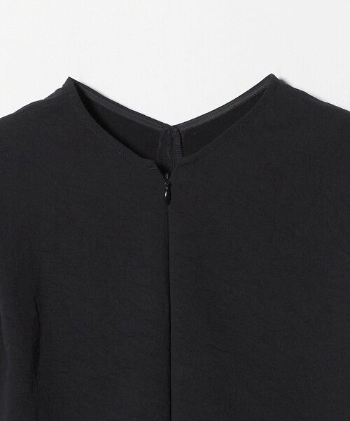 UNITED ARROWS & SONS(ユナイテッドアローズアンドサンズ)の「<D.O UNITED ARROWS BY DAISUKE OBANA for WOMEN> Ⅰ SL/LESS DRESS/ワンピース(ワンピース・レディース・ブラック/ダークグリーン・S/M)」の21枚目の写真