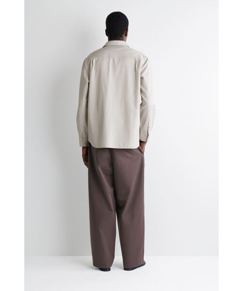 COS（コス）の「リラックスツイルシャツ（シャツ/ブラウス・メンズ・ブラウン系その他/ネイビー・XL/L/S/XS/M）」の11枚目の写真