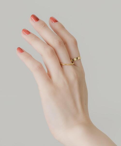 SMELLY（スメリー）の「ステンレスダブルリング（リング・レディース・ゴールド・13.5）」の2枚目の写真