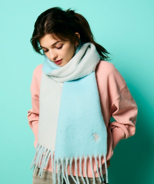 U.S. POLO ASSN.（ユーエスポロアッスン）の「【U.S. POLO ASSN.】 ユーエスポロアッスン　ブークレ　フリンジマフラー　USPA-2017（マフラー・レディース・ピンク/ブラック/ブルー/レモンイエロー・FREE）」の3枚目の写真