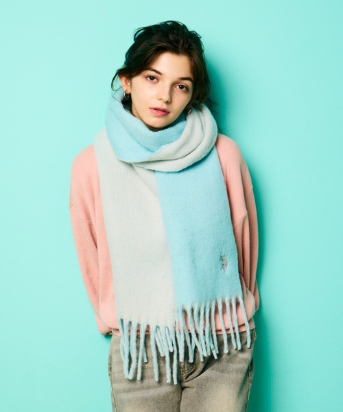 U.S. POLO ASSN.（ユーエスポロアッスン）の「【U.S. POLO ASSN.】 ユーエスポロアッスン　ブークレ　フリンジマフラー　USPA-2017（マフラー・レディース・ピンク/ブラック/ブルー/レモンイエロー・FREE）」の6枚目の写真