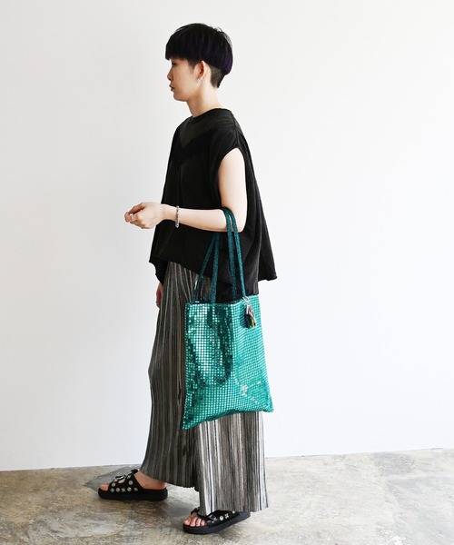 Magine(マージン)の「cheek チーク disc tote/ディスコ トート(トートバッグ・レディース・グリーン/ブラック/ブルー/ゴールド/シルバー・FREE)」の9枚目の写真