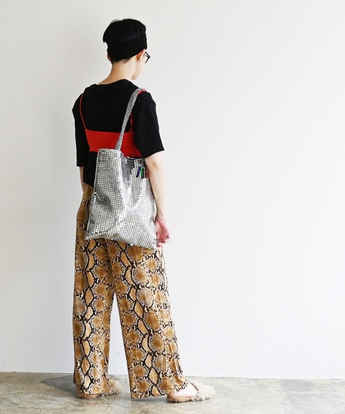 Magine(マージン)の「cheek チーク disc tote/ディスコ トート(トートバッグ・レディース・グリーン/ブラック/ブルー/ゴールド/シルバー・FREE)」の13枚目の写真