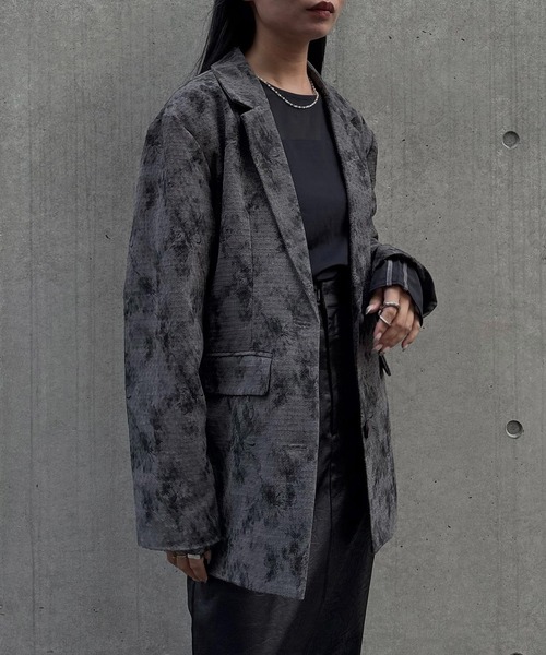 &g'aime（アンジェム）の「【&g'aime】フラワープリントテーラードジャケット　Floral Print Tailored Jacket（テーラードジャケット・レディース・グレー/ブラック・FREE）」の16枚目の写真