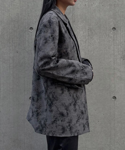 &g'aime（アンジェム）の「【&g'aime】フラワープリントテーラードジャケット　Floral Print Tailored Jacket（テーラードジャケット・レディース・グレー/ブラック・FREE）」の13枚目の写真