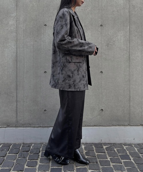 &g'aime（アンジェム）の「【&g'aime】フラワープリントテーラードジャケット　Floral Print Tailored Jacket（テーラードジャケット・レディース・グレー/ブラック・FREE）」の18枚目の写真