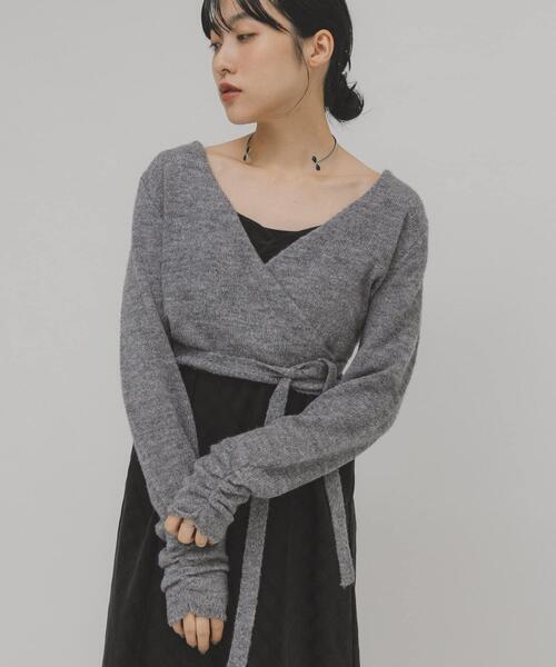 KBF（ケイビーエフ）の「カシュクールコンパクトニット（ニット/セーター・レディース・オリーブ/ライトベージュ/グレー・ONE）」の2枚目の写真