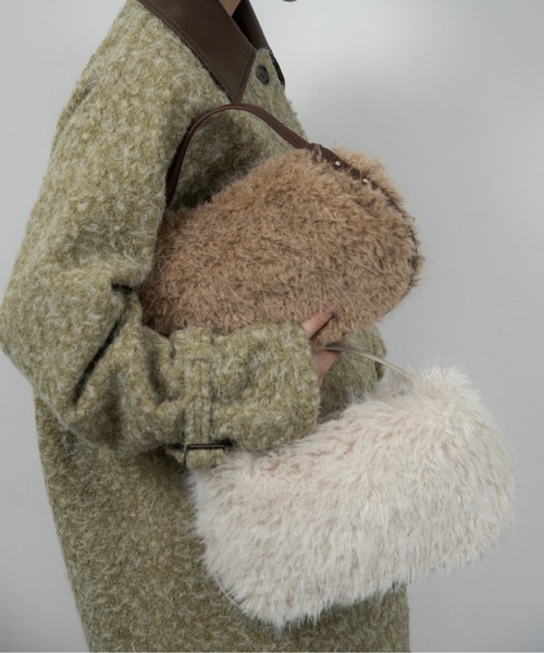 lawgy(ラウジー)の「different material fluffy round bag / ディファレントマテリアルフラッフィーラウンドバッグ(ショルダーバッグ・レディース・アイボリー/ブラウン・FREE)」の7枚目の写真