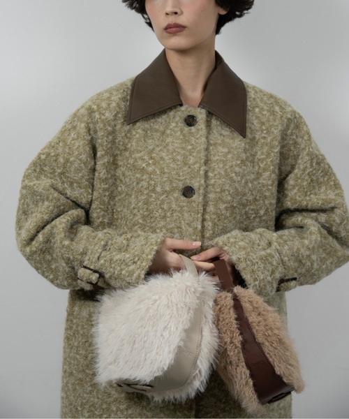 lawgy(ラウジー)の「different material fluffy round bag / ディファレントマテリアルフラッフィーラウンドバッグ(ショルダーバッグ・レディース・アイボリー/ブラウン・FREE)」の6枚目の写真