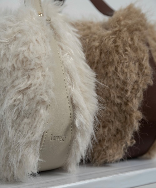 lawgy(ラウジー)の「different material fluffy round bag / ディファレントマテリアルフラッフィーラウンドバッグ(ショルダーバッグ・レディース・アイボリー/ブラウン・FREE)」の10枚目の写真