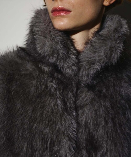 RIM.ARK（リムアーク）の「【RIM.ARK/リムアーク】High collar faux fur jacket/ハイカラーフェイクファージャケット（その他アウター・レディース・グレー/ブラウン・FREE）」の13枚目の写真