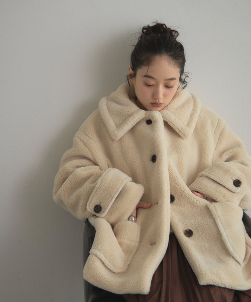 &. NOSTALGIA（アンドドットノスタルジア）の「テディボアステンカラーコート（ステンカラーコート・レディース・チャコールグレー/ライトベージュ・M）」の10枚目の写真