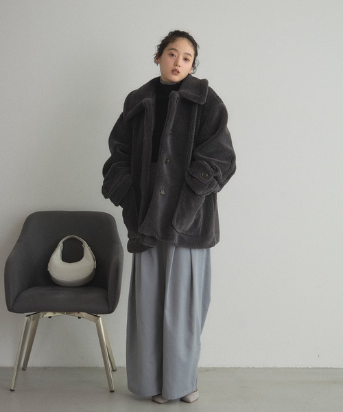 &. NOSTALGIA（アンドドットノスタルジア）の「テディボアステンカラーコート（ステンカラーコート・レディース・チャコールグレー/ライトベージュ・M）」の12枚目の写真