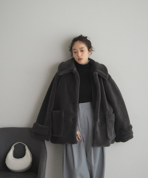 &. NOSTALGIA（アンドドットノスタルジア）の「テディボアステンカラーコート（ステンカラーコート・レディース・チャコールグレー/ライトベージュ・M）」の18枚目の写真