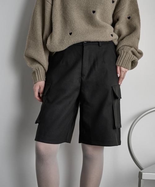 THE YOn(ザヨン)の「ウールライクカーゴハーフパンツ(カーゴパンツ・レディース・ブラウン/ブラック/チャコールグレー・FREE)」の2枚目の写真
