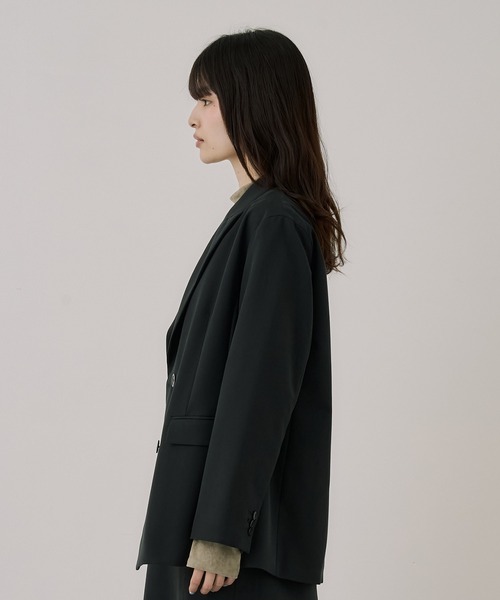 UNITED TOKYO（ユナイテッドトウキョウ）の「フィブリルテーラードジャケット｜ウォッシャブル/セットアップ/オフィスカジュアル/オケージョン/ストレッチ/冬服（テーラードジャケット・レディース・グレー/ブラック・1/2）」の7枚目の写真