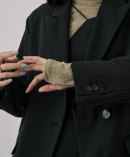 UNITED TOKYO（ユナイテッドトウキョウ）の「フィブリルテーラードジャケット｜ウォッシャブル/セットアップ/オフィスカジュアル/オケージョン/ストレッチ/冬服（テーラードジャケット・レディース・グレー/ブラック・1/2）」の13枚目の写真