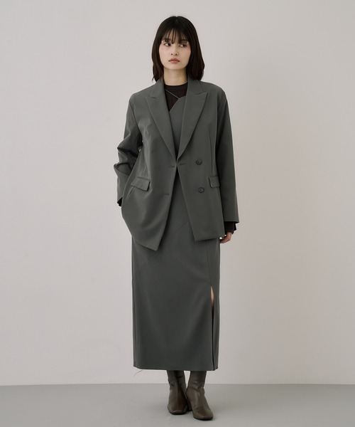 UNITED TOKYO（ユナイテッドトウキョウ）の「フィブリルテーラードジャケット｜ウォッシャブル/セットアップ/オフィスカジュアル/オケージョン/ストレッチ/冬服（テーラードジャケット・レディース・グレー/ブラック・1/2）」の14枚目の写真