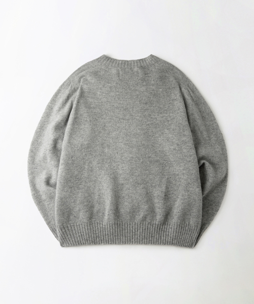 OUTSTANDING(アウトスタンディング)の「PURE WOOL WHOLEGARMENT KNIT_MELANGE GRAY(ニット/セーター・メンズ・その他・SMALL/MEDIUM/LARGE)」の2枚目の写真