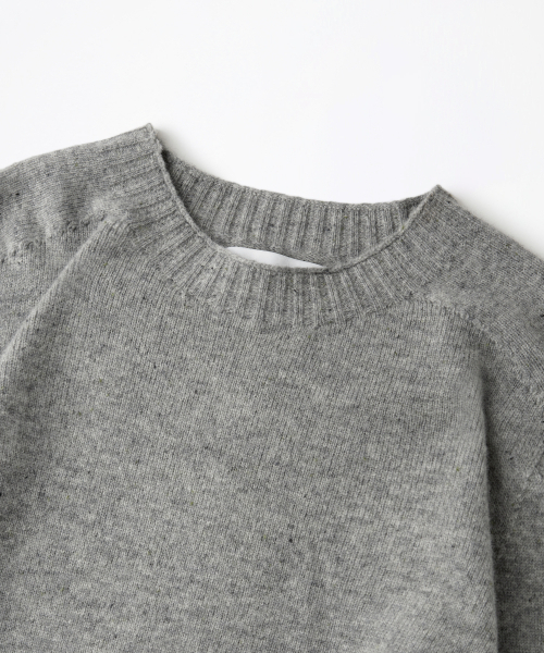 OUTSTANDING(アウトスタンディング)の「PURE WOOL WHOLEGARMENT KNIT_MELANGE GRAY(ニット/セーター・メンズ・その他・SMALL/MEDIUM/LARGE)」の3枚目の写真