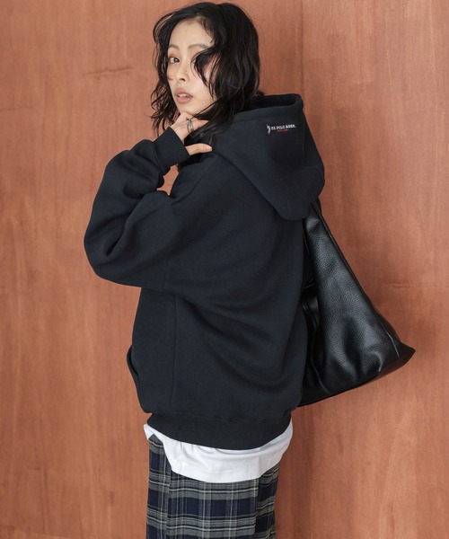 U.S. POLO ASSN.(ユーエスポロアッスン)の「U.S. POLO ASSN. ワンポイント刺繍ロゴ裏起毛フーディ(スウェット・レディース・ライトグレー/ブラック/ネイビー/チャコール・フリー)」の2枚目の写真