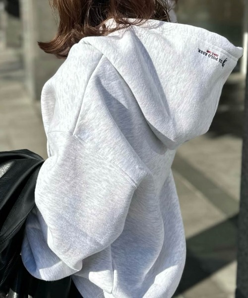 U.S. POLO ASSN.(ユーエスポロアッスン)の「U.S. POLO ASSN. ワンポイント刺繍ロゴ裏起毛フーディ(スウェット・レディース・ライトグレー/ブラック/ネイビー/チャコール・フリー)」の16枚目の写真