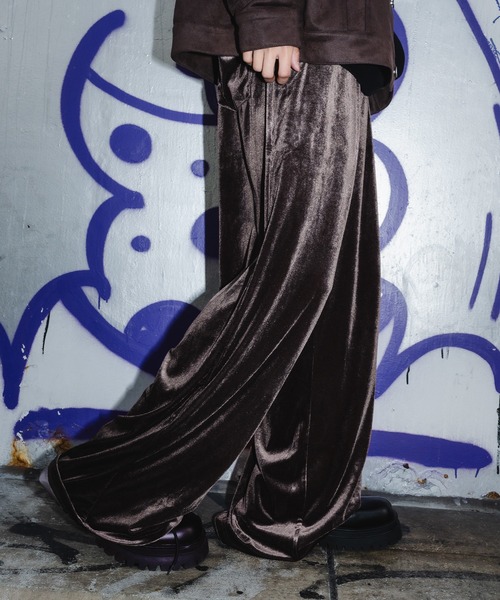 improves（インプローブス）の「ワイドシルエット リラックス ベロアパンツ（その他パンツ・メンズ・ダークブラウン/チャコール/ブラック・LARGE/MEDIUM）」の8枚目の写真