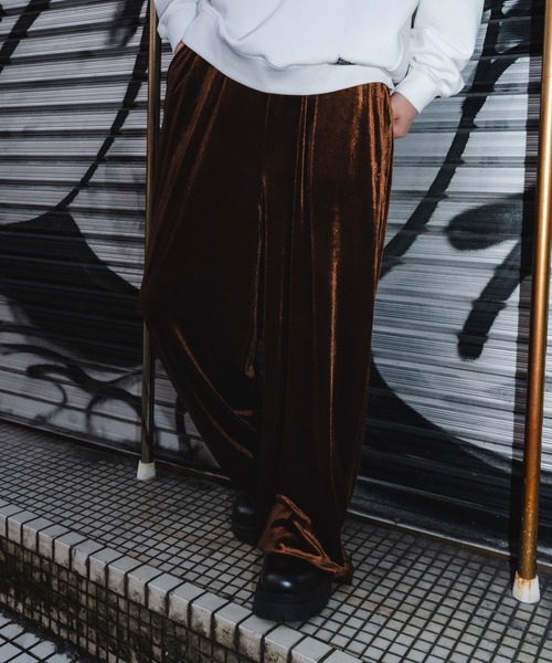 improves（インプローブス）の「ワイドシルエット リラックス ベロアパンツ（その他パンツ・メンズ・ダークブラウン/チャコール/ブラック・LARGE/MEDIUM）」の12枚目の写真