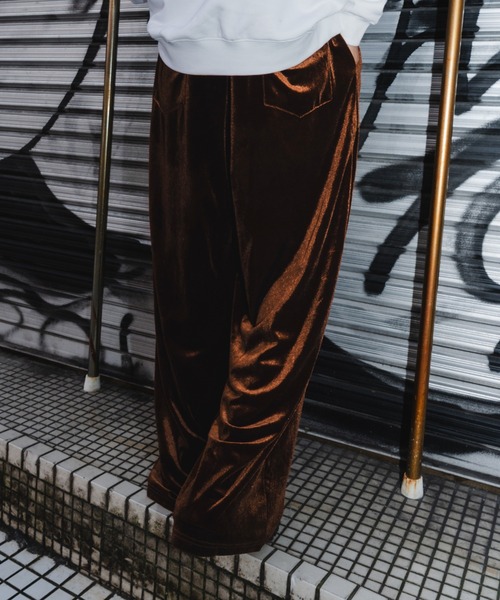 improves（インプローブス）の「ワイドシルエット リラックス ベロアパンツ（その他パンツ・メンズ・ダークブラウン/チャコール/ブラック・LARGE/MEDIUM）」の14枚目の写真