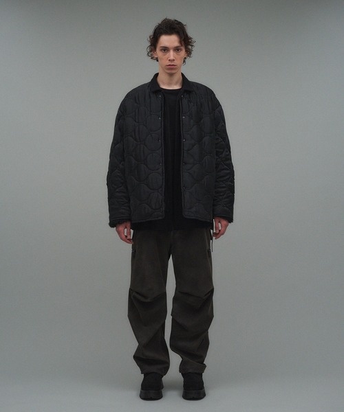 onegravity(ワングラビティ)の「onegravity / ノーカラー キルティングブルゾン(ブルゾン・メンズ・ベージュ/ブラック・SMALL/MEDIUM/LARGE)」の6枚目の写真