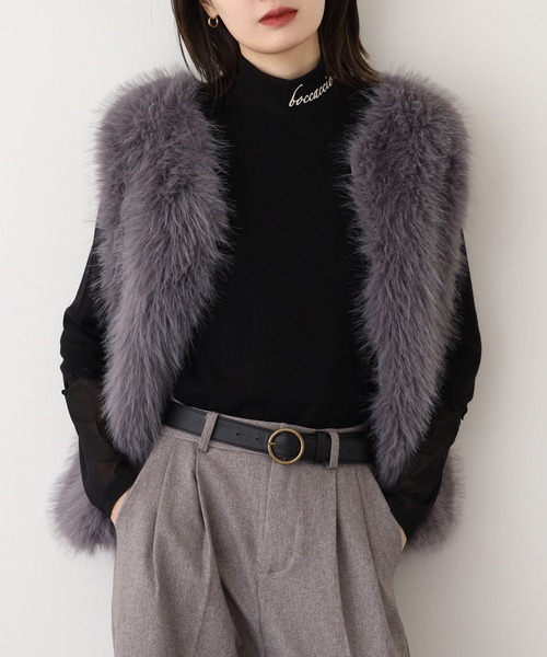 Miunelora(ミューネローラ)の「Miunelora フロッキーロゴチュール切替インナープルオーバー(Tシャツ/カットソー・レディース・ベージュ/ブラック/チャコールグレー・38)」の5枚目の写真