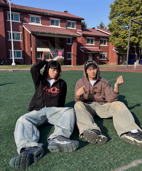VENHIT（ベンヒット）の「MRTチェックアップリケフードジップアップ_ブラック（パーカー・レディース・ブラック・X-LARGE/MEDIUM/LARGE）」の18枚目の写真