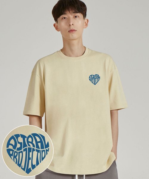 ASTRAL PROJECTION(アストラルプロジェクション)の「ミニハートロゴラウンドネック15番手綿半袖Tシャツ_バター(Tシャツ/カットソー・メンズ・その他・LARGE/X-LARGE/XX-LARGE)」の1枚目の写真