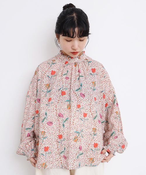 l'atelier du savon（アトリエドサボン）の「ちぎり絵のチューリッププリントブラウス（シャツ/ブラウス・レディース・レッド/グリーン・FREE）」の15枚目の写真
