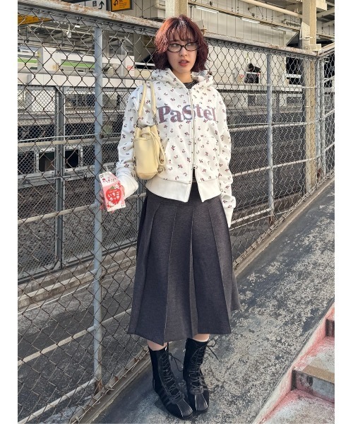 2026SS新作】FLOWER CUT HOODIE フラワー カット フーディ 冬服 春服 2026SS新作】FLOWER CUT HOODIE フラワー カット フーディ 冬服 春服