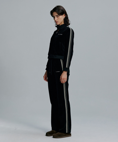 IBA NENETS(イバネネツ)の「テープポイントベルベットトラックジャケット - ブラック(ジャージ・レディース・その他・SMALL/MEDIUM)」の9枚目の写真