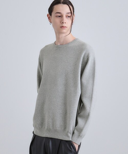 クルーネックニット