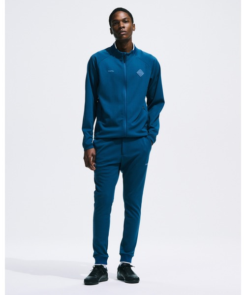 F.C.Real Bristol(エフシーレアルブリストル)の「ELITE TRAINING TRACK JACKET(ブルゾン・メンズ・ブラック/ブルー・SMALL/MEDIUM/LARGE/X-LARGE/XX-LARGE)」の3枚目の写真