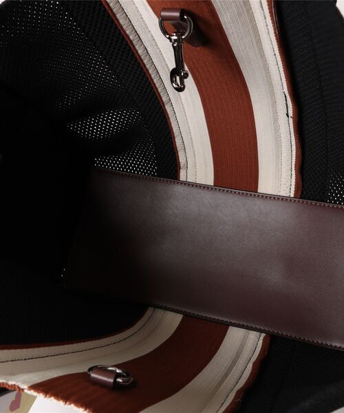 Q（キュー）の「マルチカラー2wayトート（トートバッグ・レディース・ブラック系・ONE SIZE）」の4枚目の写真