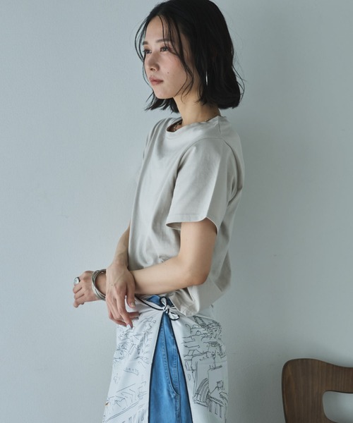 Doux archives(ドゥアルシーヴ)の「コンパクトTee(Tシャツ/カットソー・レディース・ネイビー/グレイッシュベージュ/オフホワイト・FREE)」の10枚目の写真