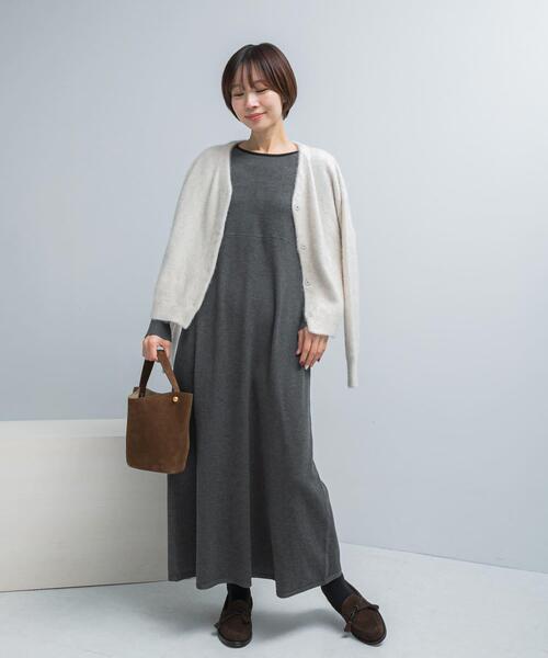 URBAN RESEARCH ROSSO WOMEN(アーバンリサーチ ロッソ)の「ウォシャブルフレアシルエットニットワンピース(ワンピース・レディース・ブルー/ブラック/グレー・FREE)」の8枚目の写真