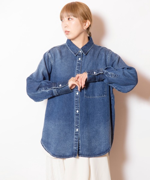 OSMOSIS（オズモーシス）の「セルロースデニムバックタックシャツ（シャツ/ブラウス・レディース・ライトブルー/ブラック/ブルー・ONE SIZE）」の8枚目の写真