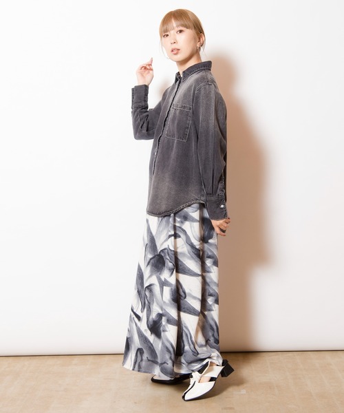 OSMOSIS（オズモーシス）の「セルロースデニムバックタックシャツ（シャツ/ブラウス・レディース・ライトブルー/ブラック/ブルー・ONE SIZE）」の13枚目の写真