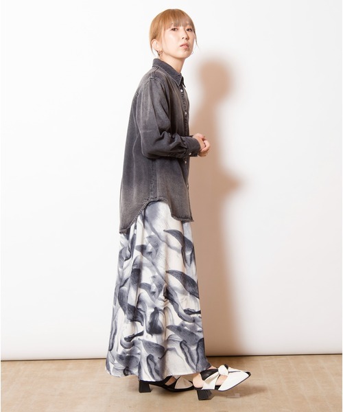 OSMOSIS（オズモーシス）の「セルロースデニムバックタックシャツ（シャツ/ブラウス・レディース・ライトブルー/ブラック/ブルー・ONE SIZE）」の15枚目の写真