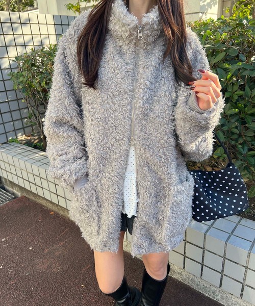 WC（ダブル シー）の「《一部店舗限定★》もこもこプードルブルゾン（ブルゾン・レディース・ライトピンク/ブラウン/グレー・MEDIUM/LARGE）」の2枚目の写真