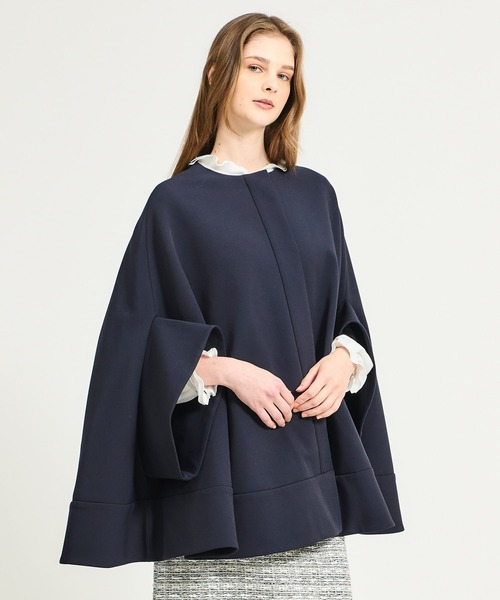 ESTNATION（エストネーション）の「ESTNATION / ノーカラーケープコート（ノーカラーコート・レディース・ネイビー/ベージュ・FREE）」の4枚目の写真