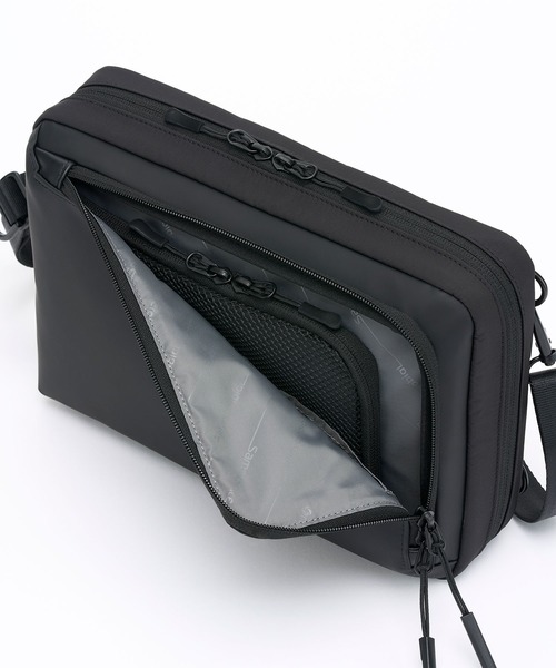 Samsonite（サムソナイト）の「サムソナイト SUB-LIM クロスボディ M（ボディバッグ/ウエストポーチ・メンズ・ネイビー/ブラック・ONE SIZE）」の8枚目の写真